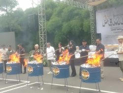 BEA CUKAI KOMITMEN TRANSPARANSI PENINDAKAN ROKOK ILEGAL MELALUI PEMUSNAHAN 6,8 JUTA BATANG