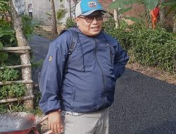 Desa Ciharashas Kecamatan Cipeundeuy Merealisasikan Jalan Hotmix Di RW 04 Perbatasan Dengan Desa Sirnagalih Dari Bankeu 2025 – 2026