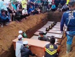 10 Jenazah Korban Longsor Pasirlangu Tak Teridentifikasi Dimakamkan Secara Massal
