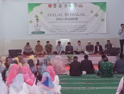 Melebur Dosa dan Mempererat Ukhuwah, Halal Bihalal Desa Cimareme Penuh Haru