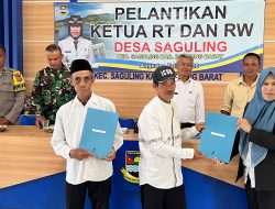 Perkuat Pelayanan, Kepala Desa Saguling Lantik Pengurus RT/RW